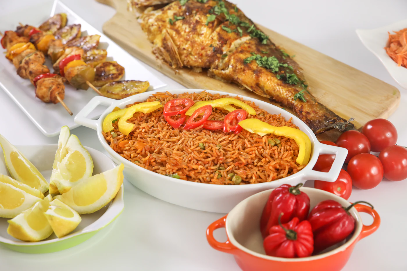 Riz au poisson grillé et légumes